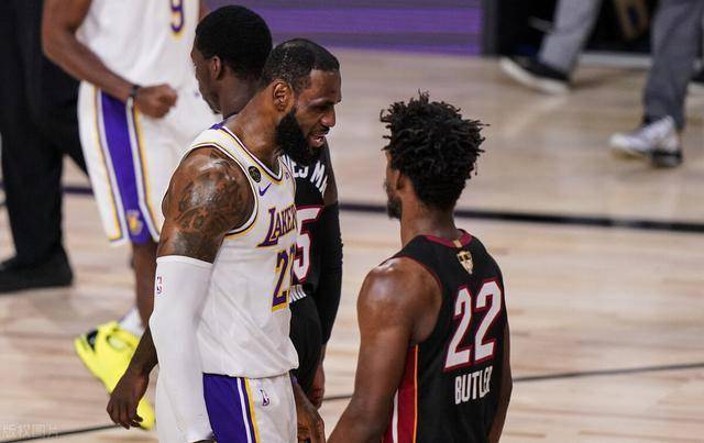 NBA季后赛次轮，巴特勒40分抢断绝杀热火晋级
